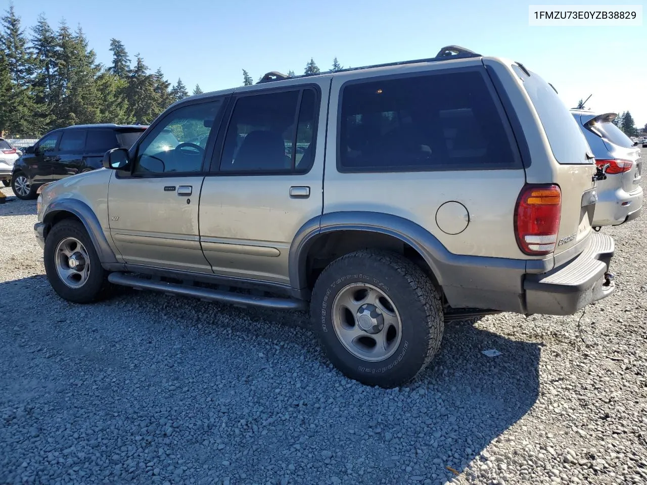 2000 Ford Explorer Xlt VIN: 1FMZU73E0YZB38829 Lot: 73808434