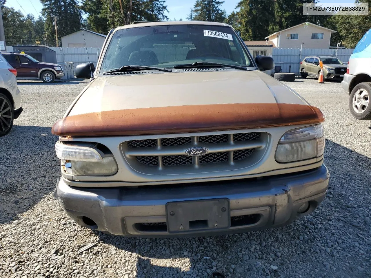 2000 Ford Explorer Xlt VIN: 1FMZU73E0YZB38829 Lot: 73808434