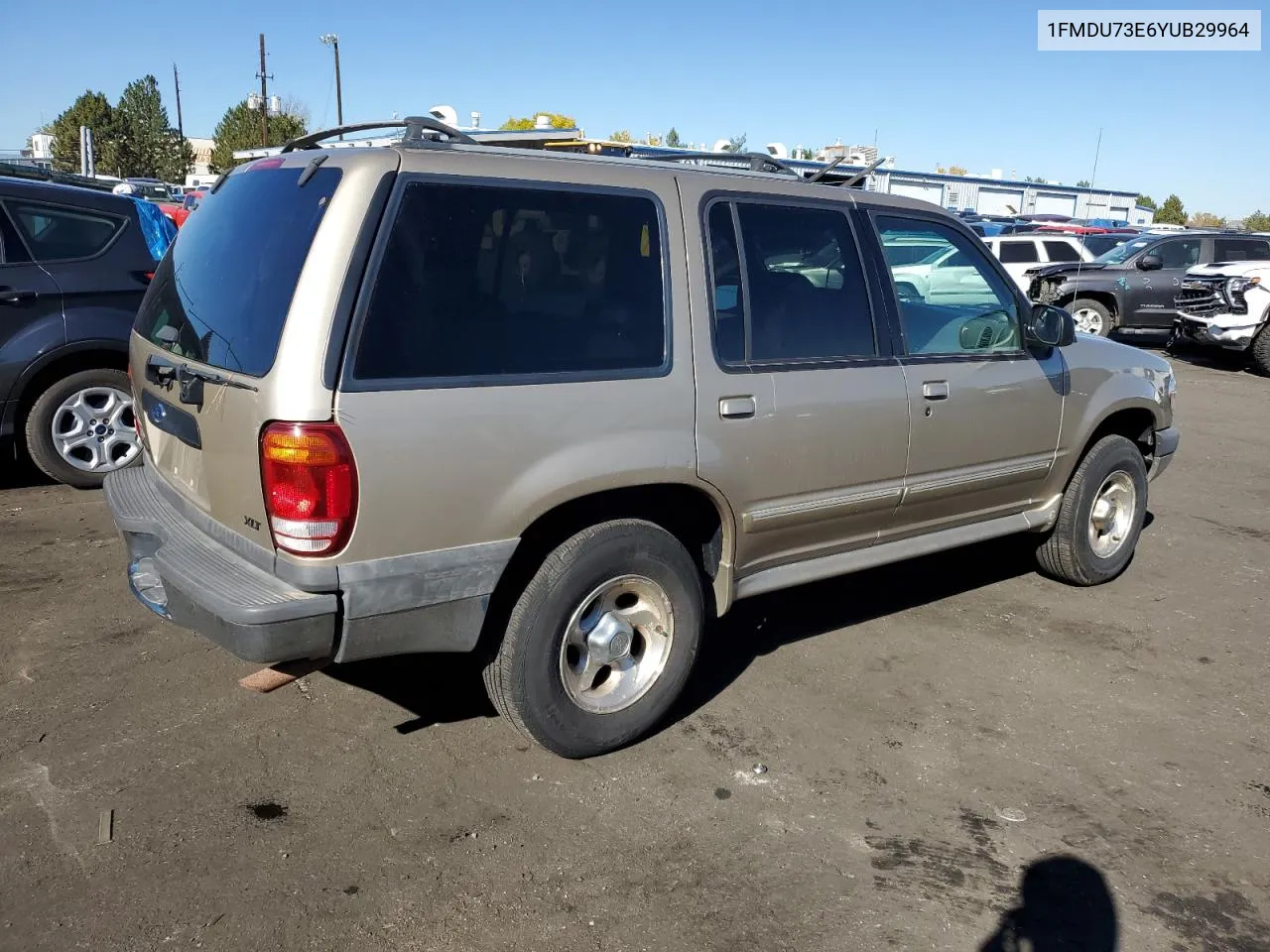 2000 Ford Explorer Xlt VIN: 1FMDU73E6YUB29964 Lot: 76545654