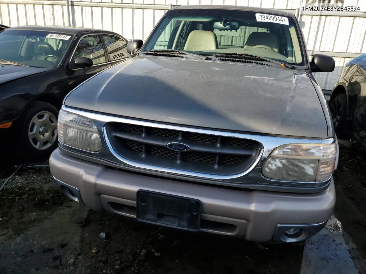 2000 Ford Explorer Eddie Bauer VIN: 1FMZU74E3YZB45594 Lot: 79420944