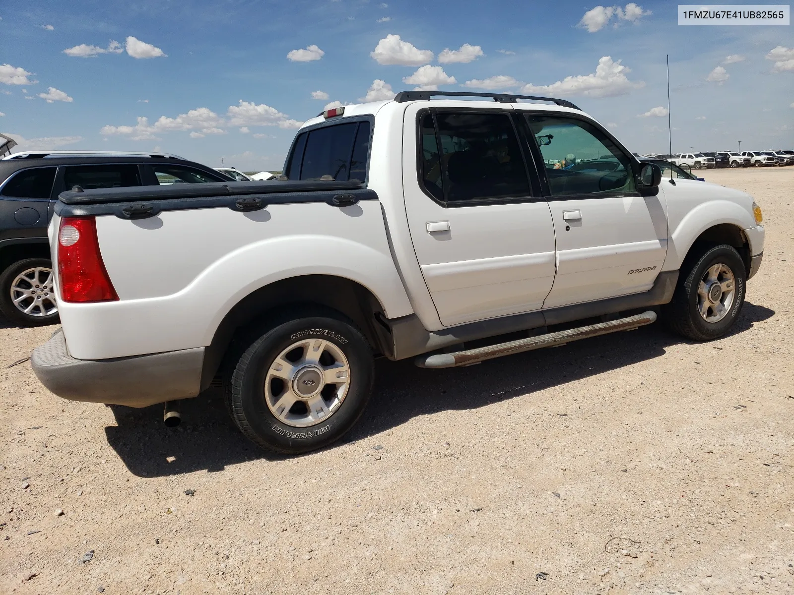 2001 Ford Explorer Sport Trac VIN: 1FMZU67E41UB82565 Lot: 66617424