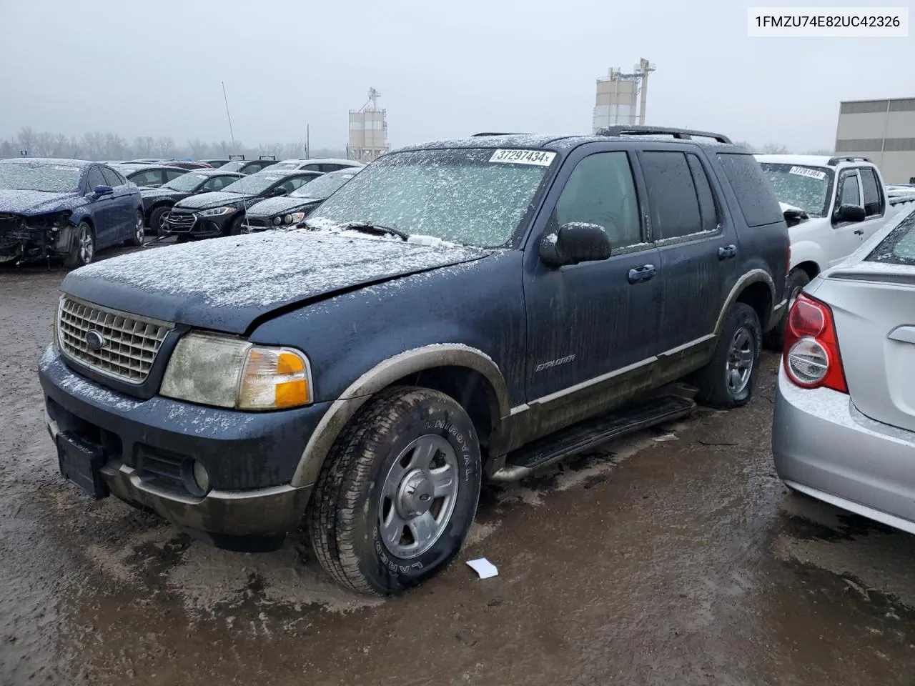 2002 Ford Explorer Eddie Bauer VIN: 1FMZU74E82UC42326 Lot: 37297434