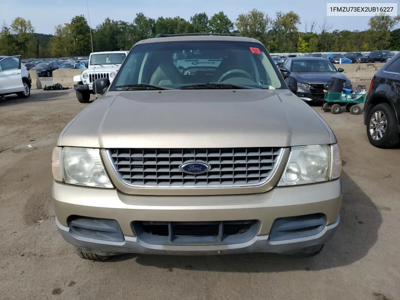 1FMZU73EX2UB16227 2002 Ford Explorer Xlt