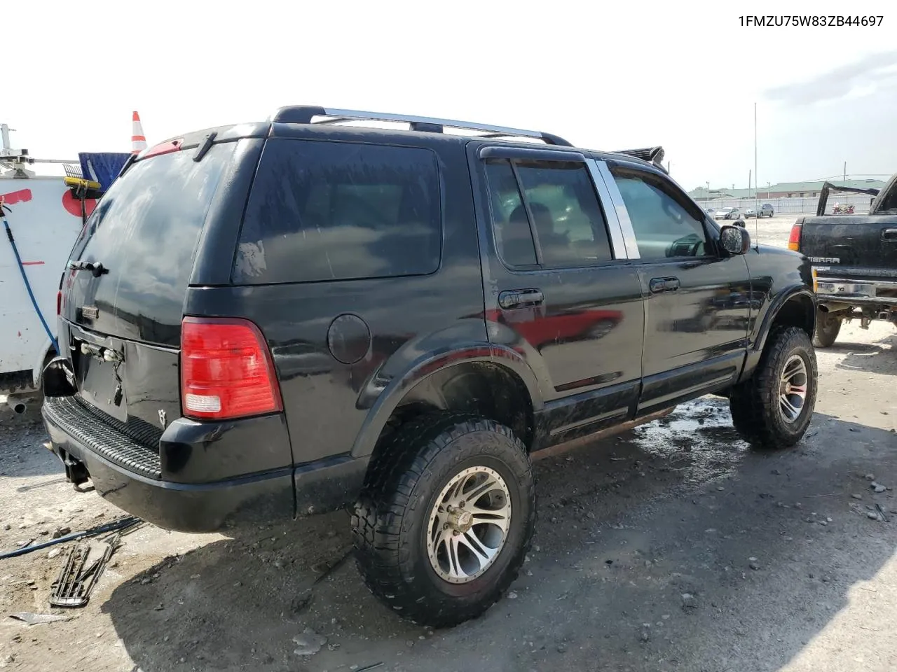 2003 Ford Explorer Limited VIN: 1FMZU75W83ZB44697 Lot: 51211924