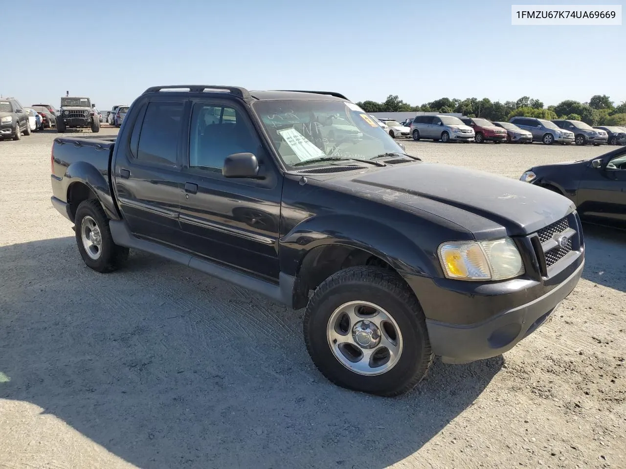 2004 Ford Explorer Sport Trac VIN: 1FMZU67K74UA69669 Lot: 56702884