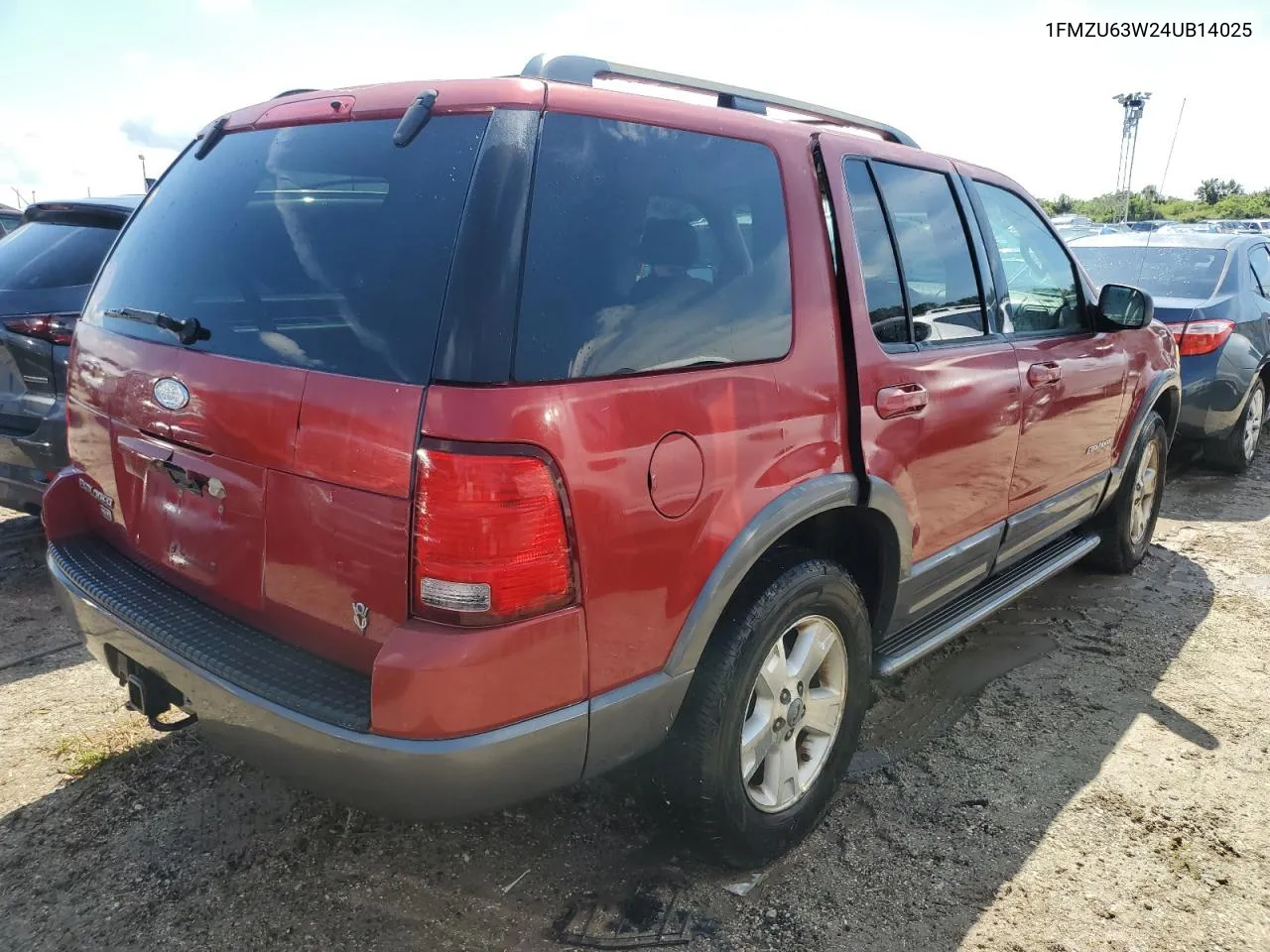 2004 Ford Explorer Xlt VIN: 1FMZU63W24UB14025 Lot: 73651434