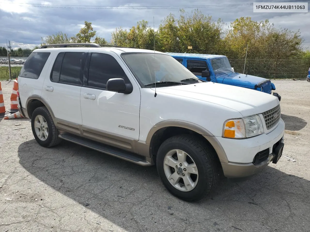 2004 Ford Explorer Eddie Bauer VIN: 1FMZU74K44UB11063 Lot: 74070214