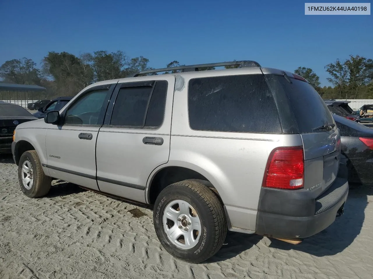 2004 Ford Explorer Xls VIN: 1FMZU62K44UA40198 Lot: 74502994