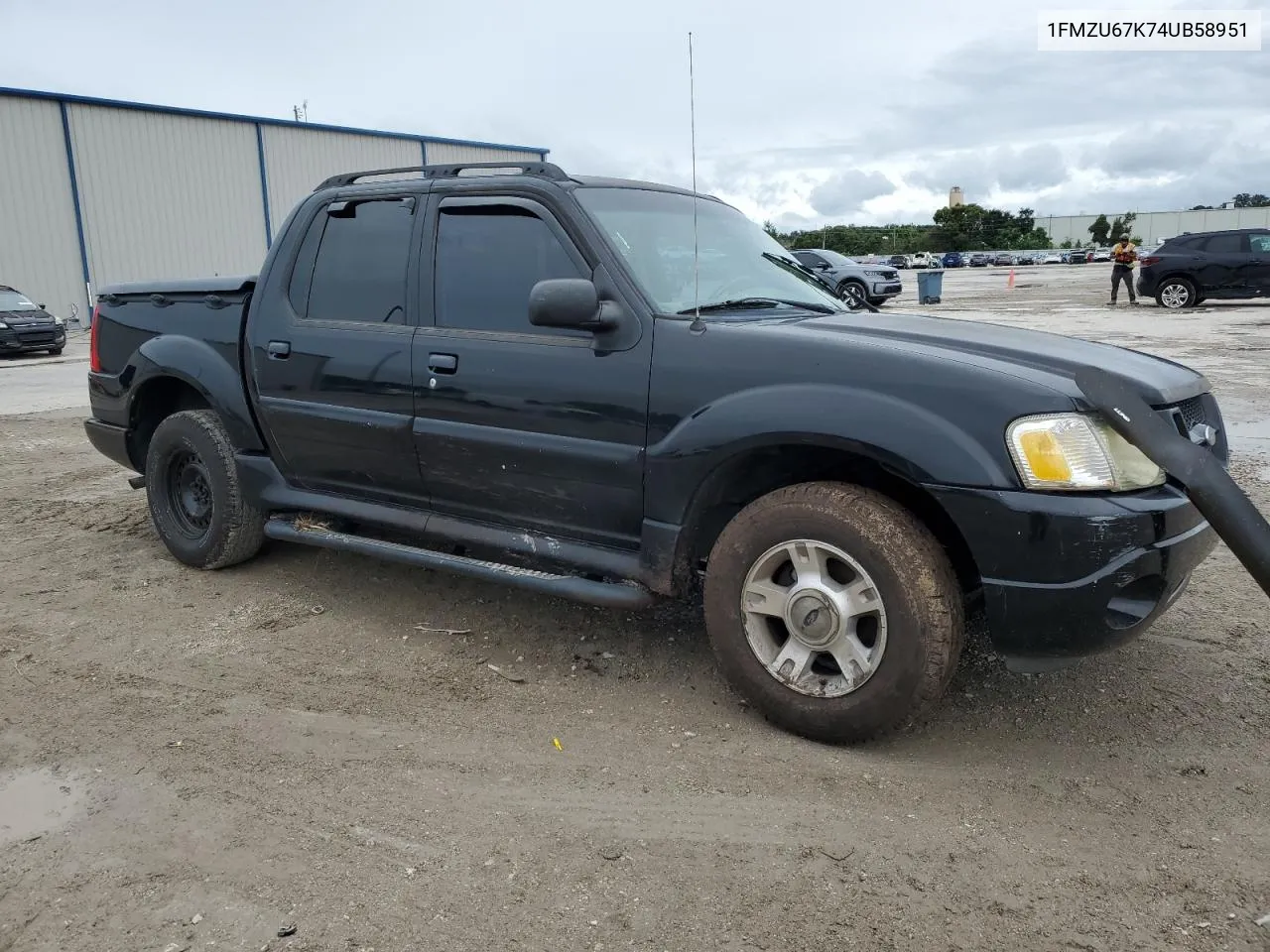 2004 Ford Explorer Sport Trac VIN: 1FMZU67K74UB58951 Lot: 74975654