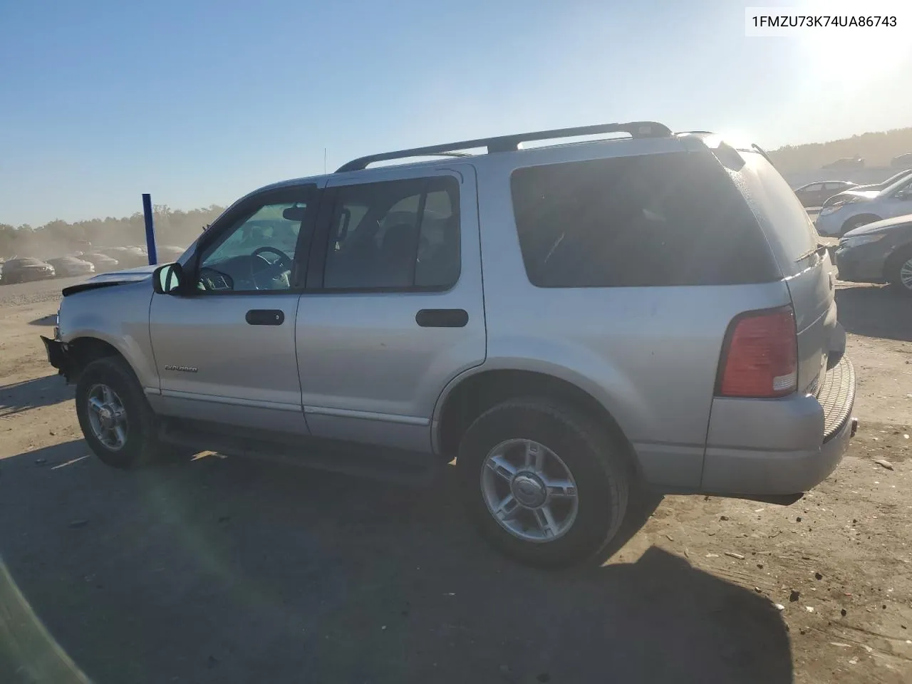 2004 Ford Explorer Xlt VIN: 1FMZU73K74UA86743 Lot: 75412194