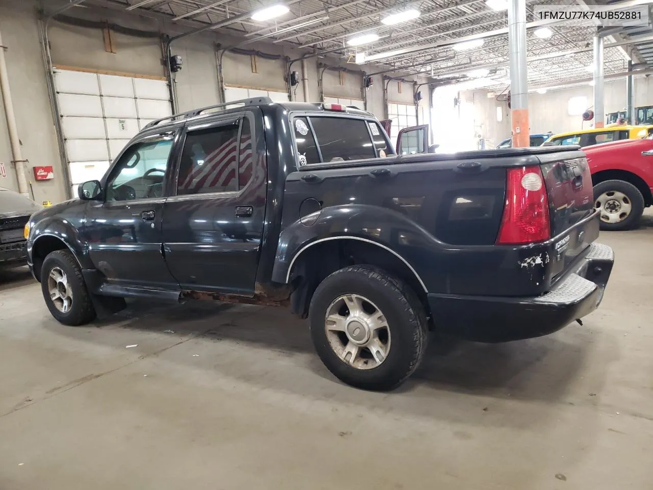 2004 Ford Explorer Sport Trac VIN: 1FMZU77K74UB52881 Lot: 75554004