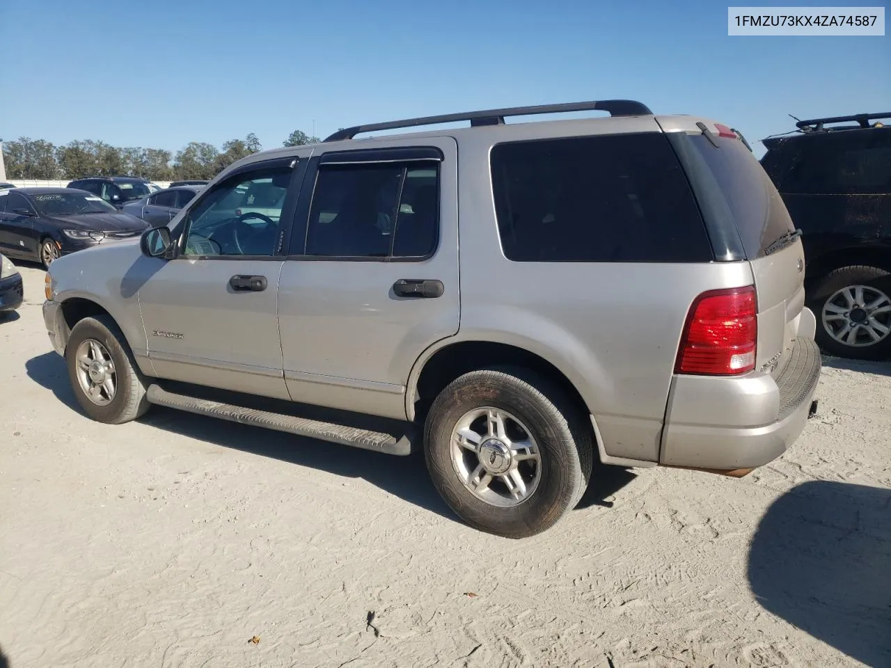 2004 Ford Explorer Xlt VIN: 1FMZU73KX4ZA74587 Lot: 76148254