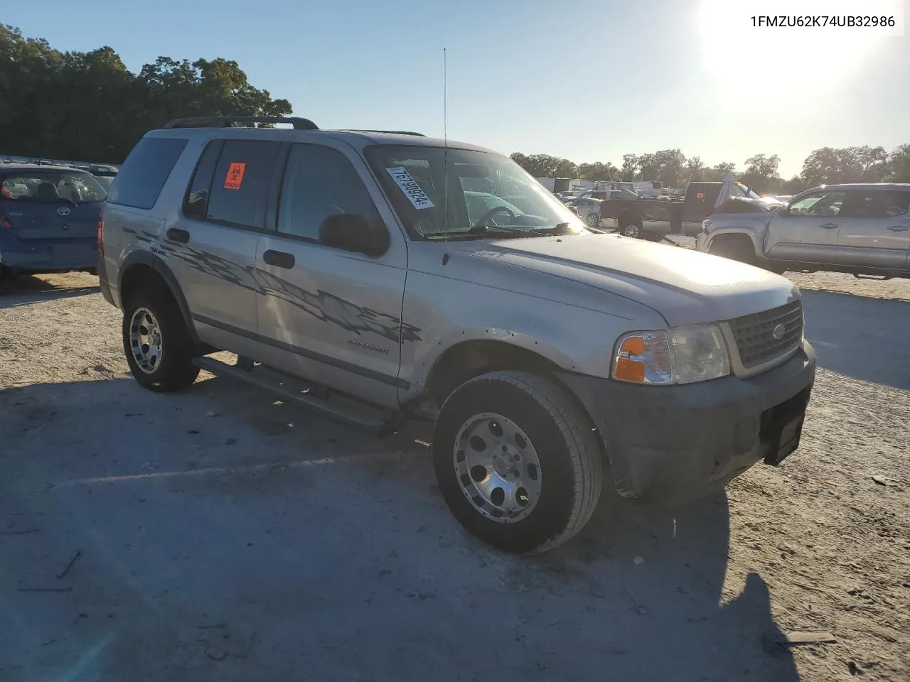 2004 Ford Explorer Xls VIN: 1FMZU62K74UB32986 Lot: 76790924