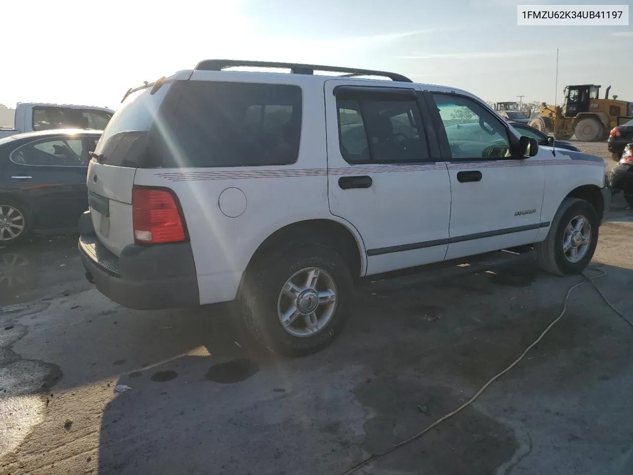 2004 Ford Explorer Xls VIN: 1FMZU62K34UB41197 Lot: 77840534