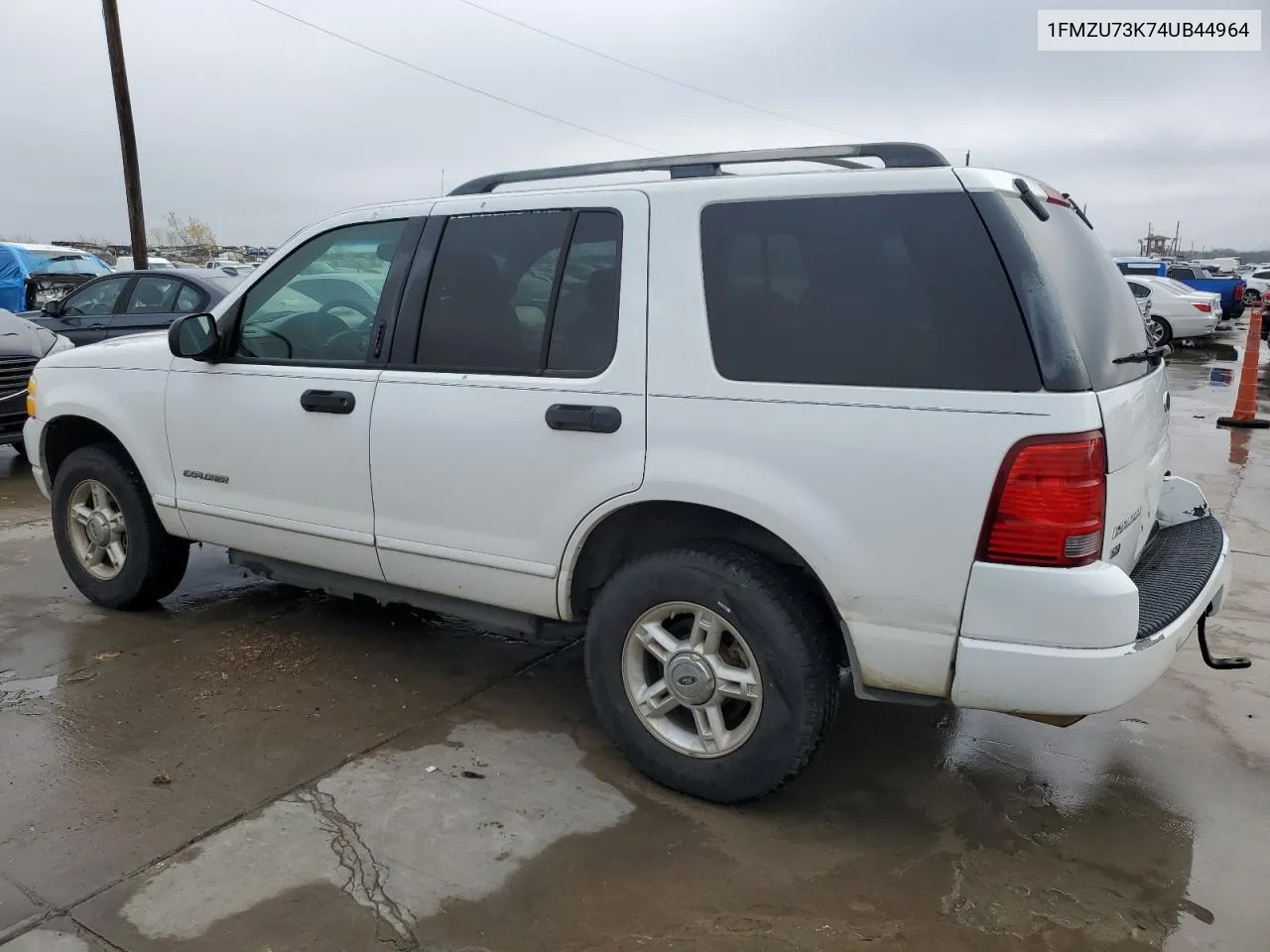 1FMZU73K74UB44964 2004 Ford Explorer Xlt