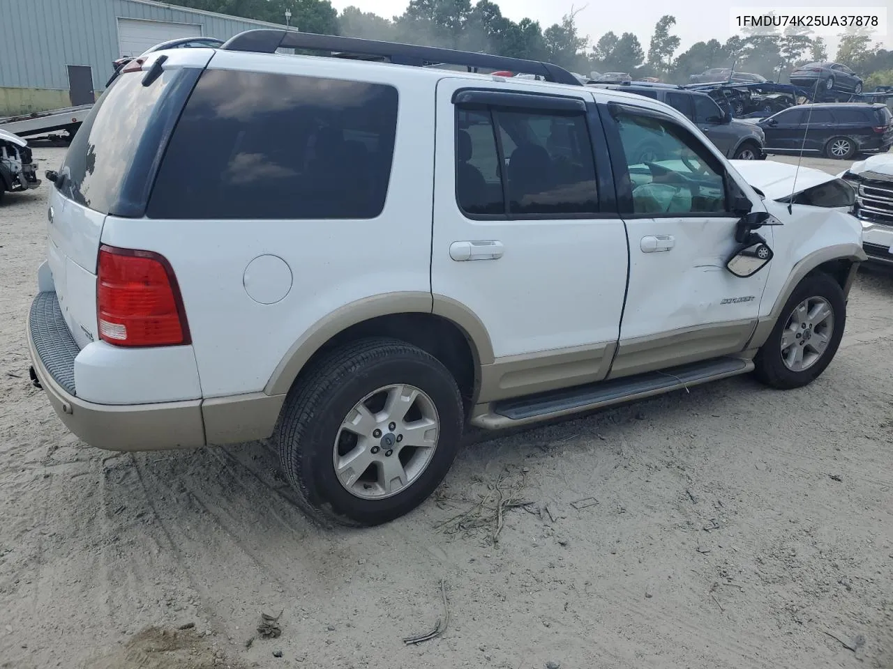 2005 Ford Explorer Eddie Bauer VIN: 1FMDU74K25UA37878 Lot: 66854984