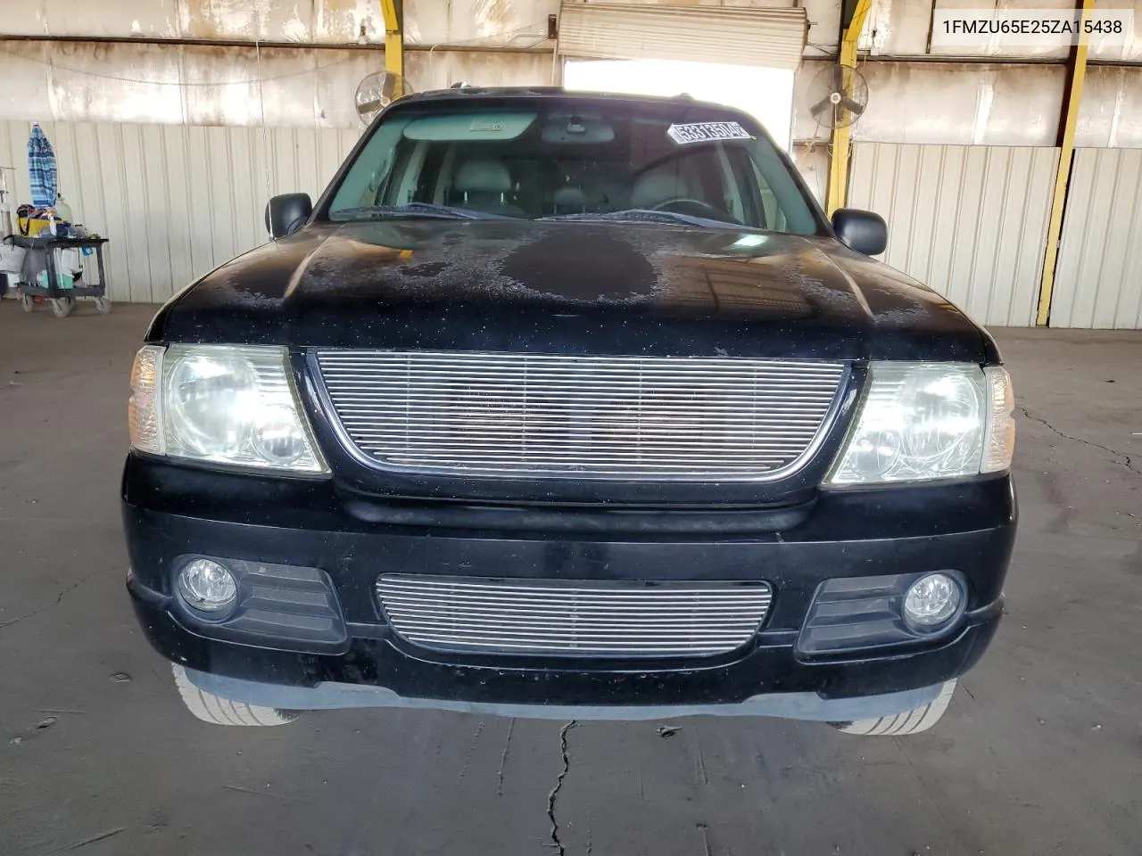 1FMZU65E25ZA15438 2005 Ford Explorer Limited