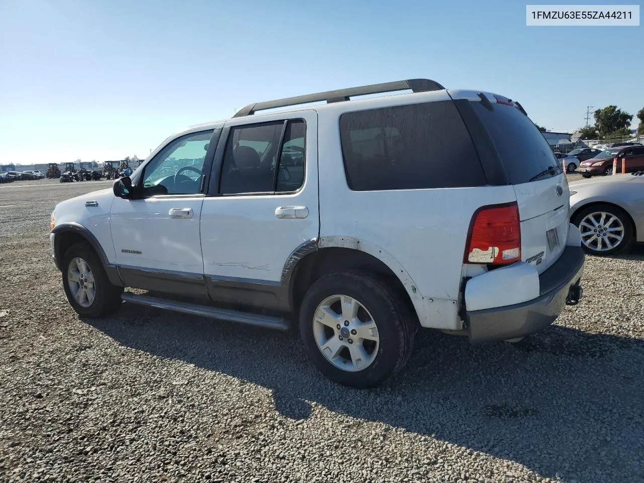 2005 Ford Explorer Xlt VIN: 1FMZU63E55ZA44211 Lot: 72919414