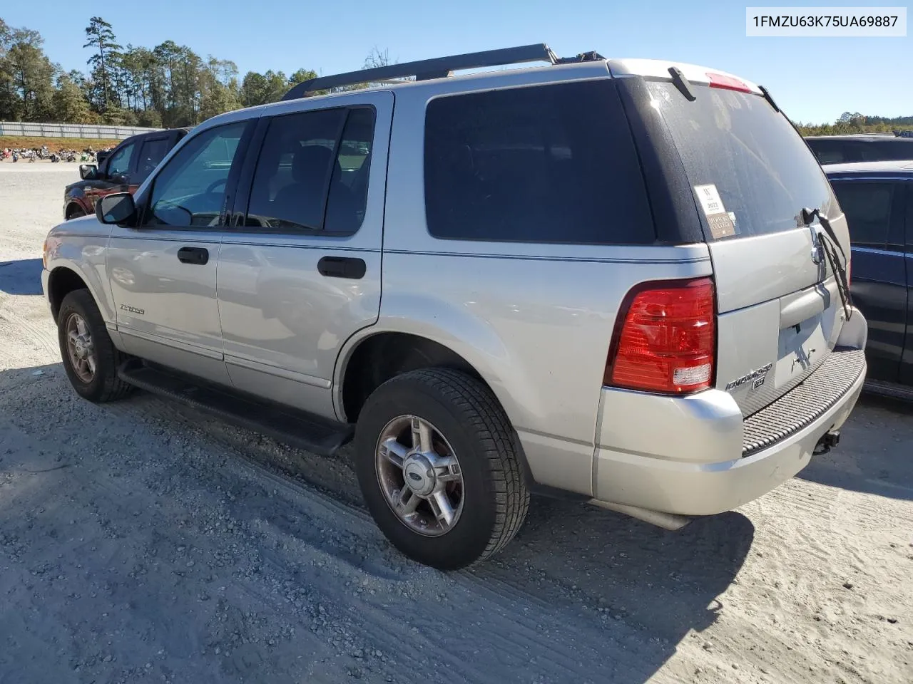 2005 Ford Explorer Xlt VIN: 1FMZU63K75UA69887 Lot: 75574064