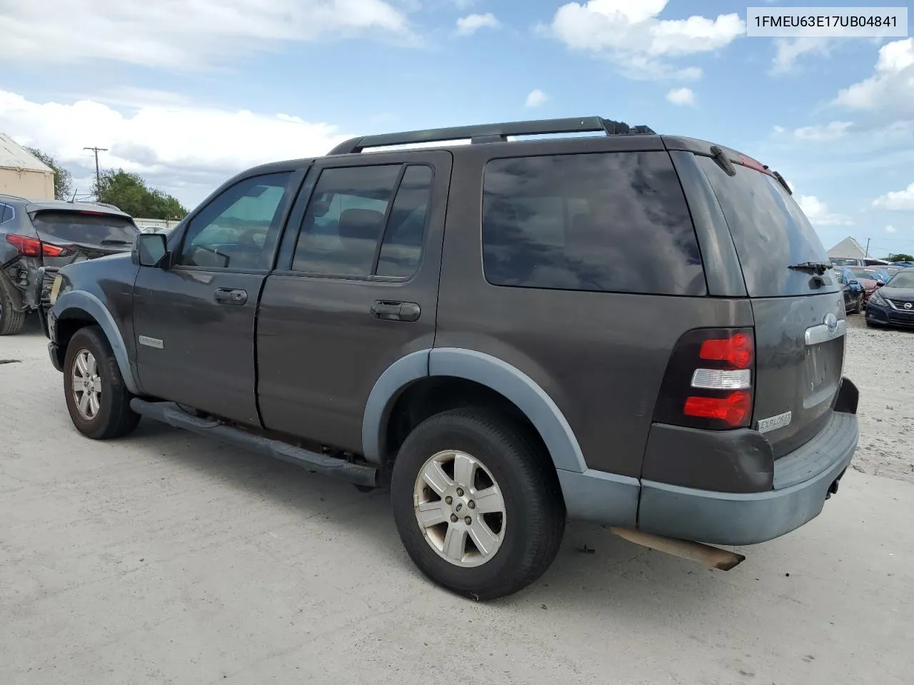 2007 Ford Explorer Xlt VIN: 1FMEU63E17UB04841 Lot: 77043104