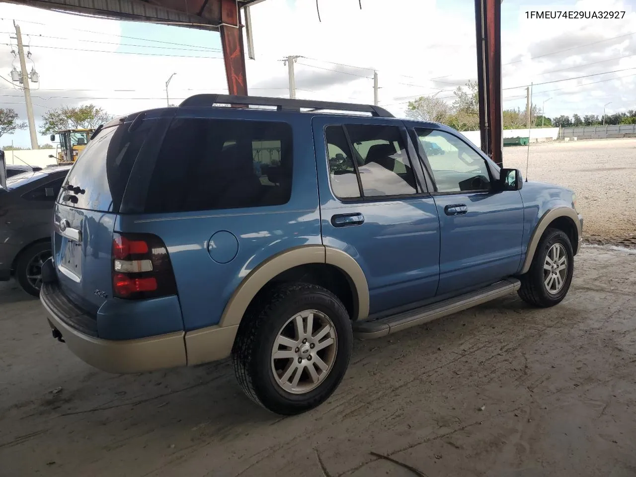 2009 Ford Explorer Eddie Bauer VIN: 1FMEU74E29UA32927 Lot: 70429494