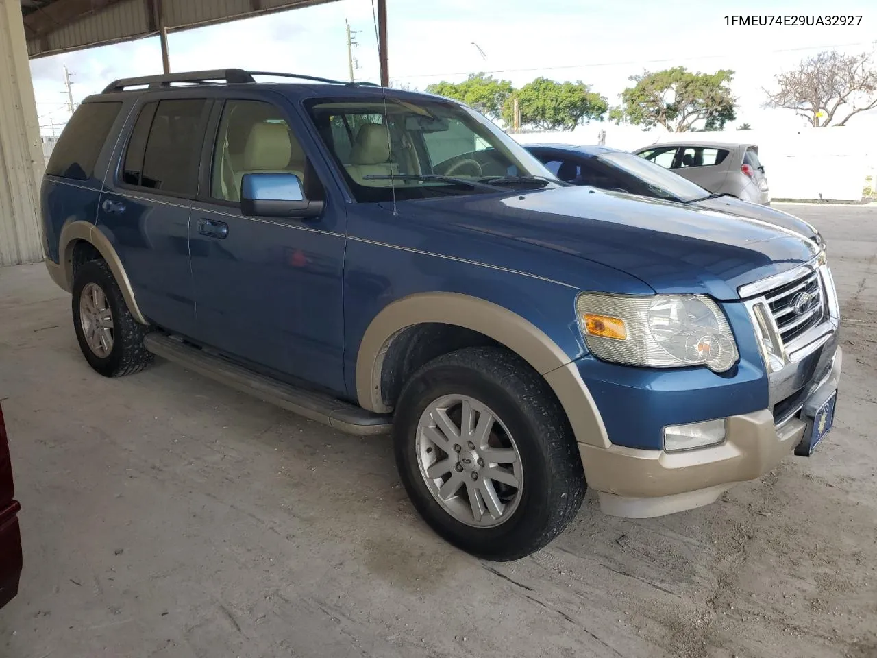 2009 Ford Explorer Eddie Bauer VIN: 1FMEU74E29UA32927 Lot: 70429494