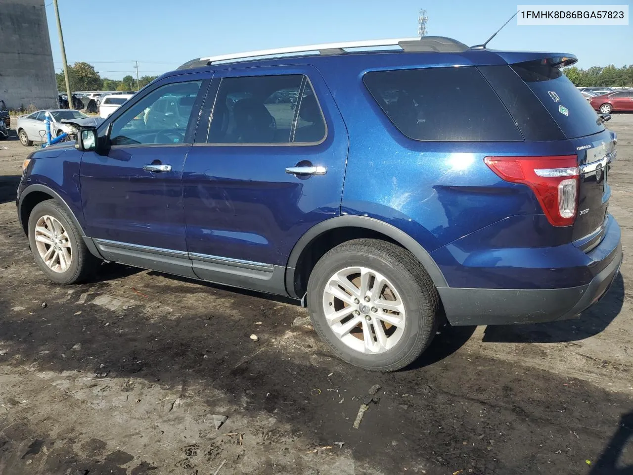 1FMHK8D86BGA57823 2011 Ford Explorer Xlt