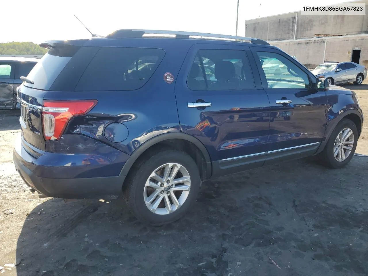 1FMHK8D86BGA57823 2011 Ford Explorer Xlt