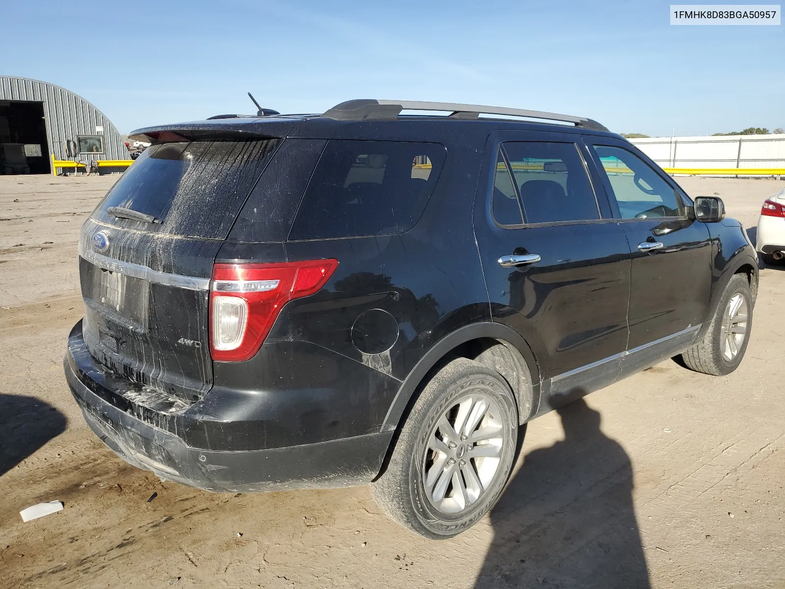 1FMHK8D83BGA50957 2011 Ford Explorer Xlt