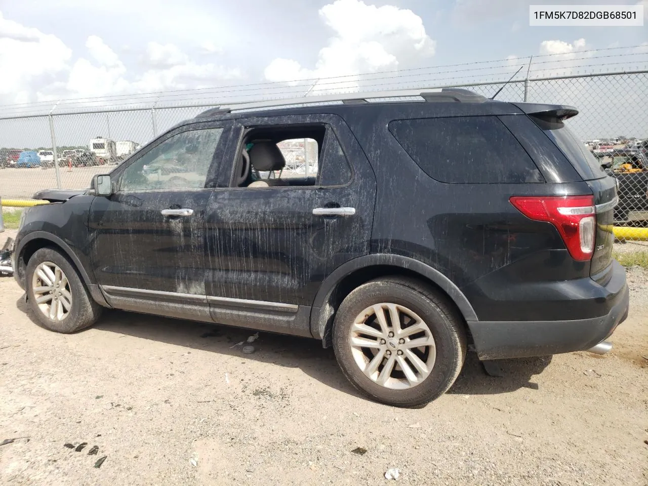 1FM5K7D82DGB68501 2013 Ford Explorer Xlt