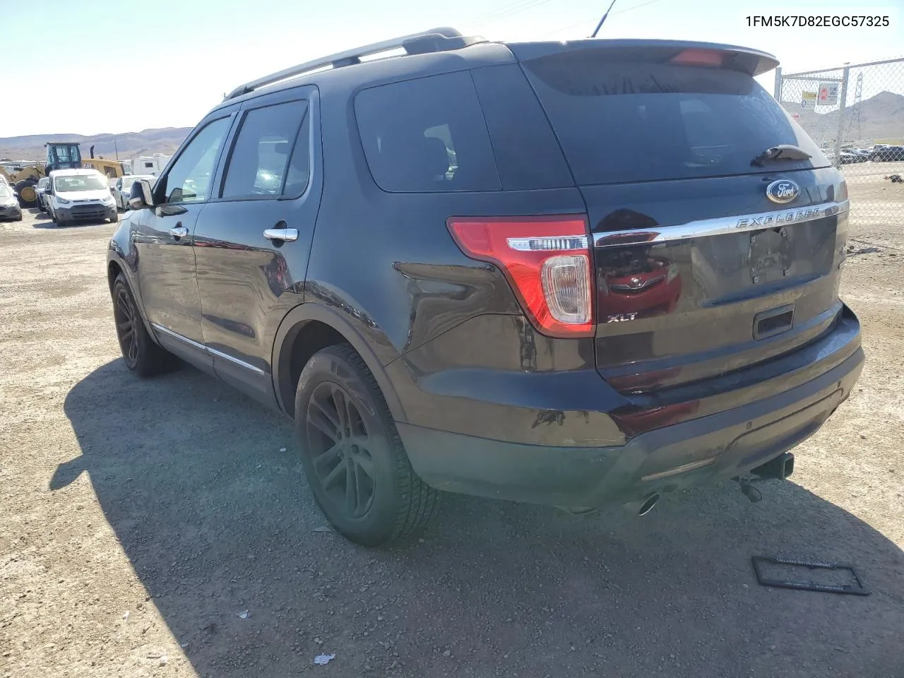 1FM5K7D82EGC57325 2014 Ford Explorer Xlt