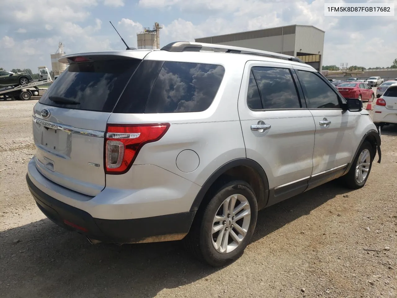 1FM5K8D87FGB17682 2015 Ford Explorer Xlt