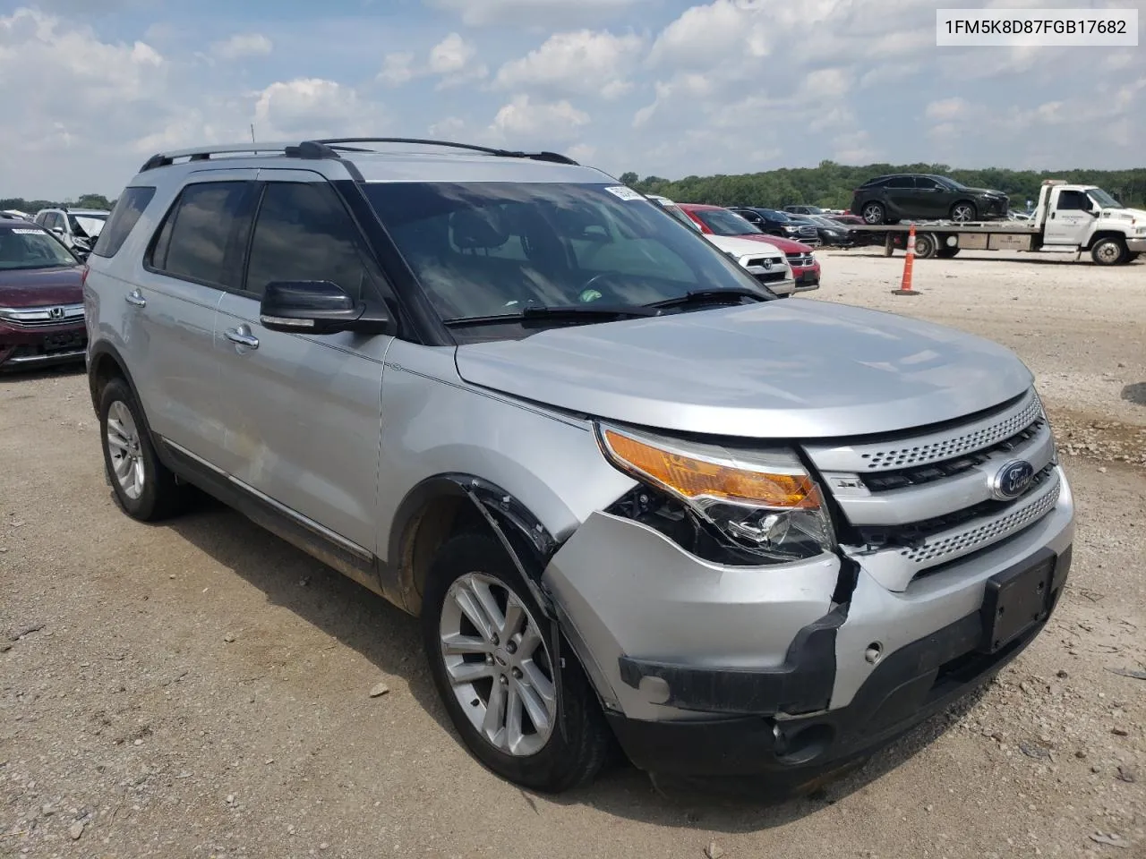 1FM5K8D87FGB17682 2015 Ford Explorer Xlt