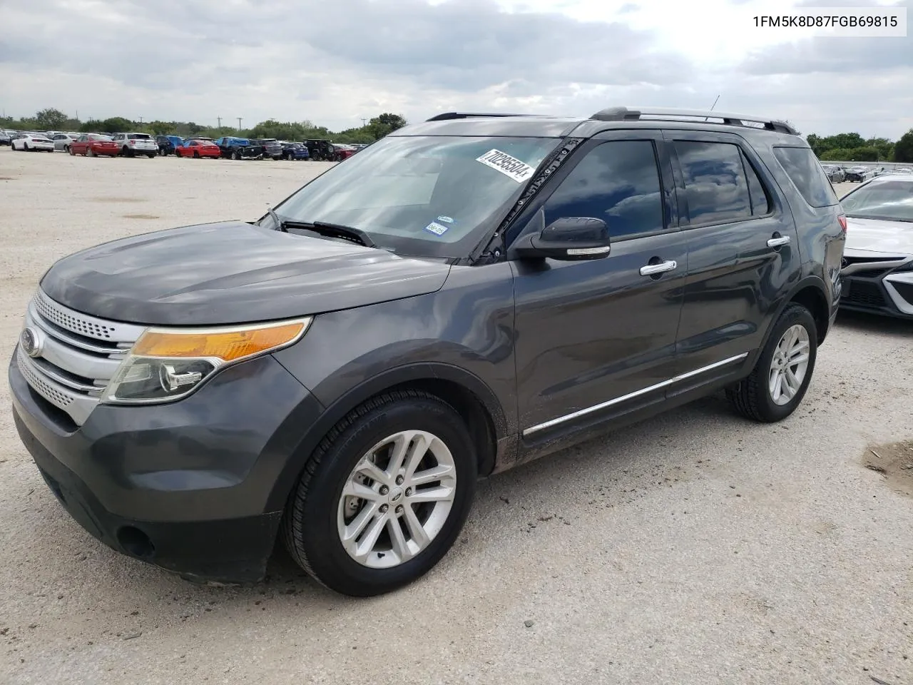 1FM5K8D87FGB69815 2015 Ford Explorer Xlt