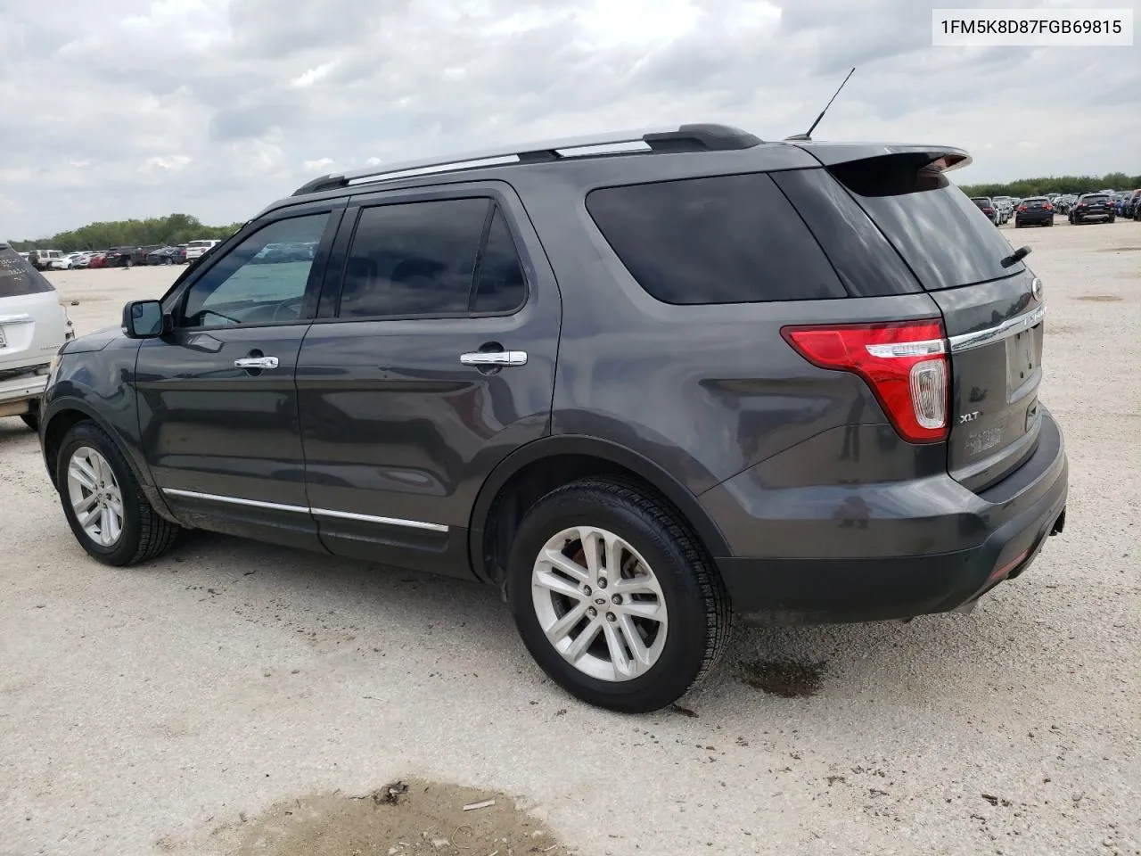 1FM5K8D87FGB69815 2015 Ford Explorer Xlt