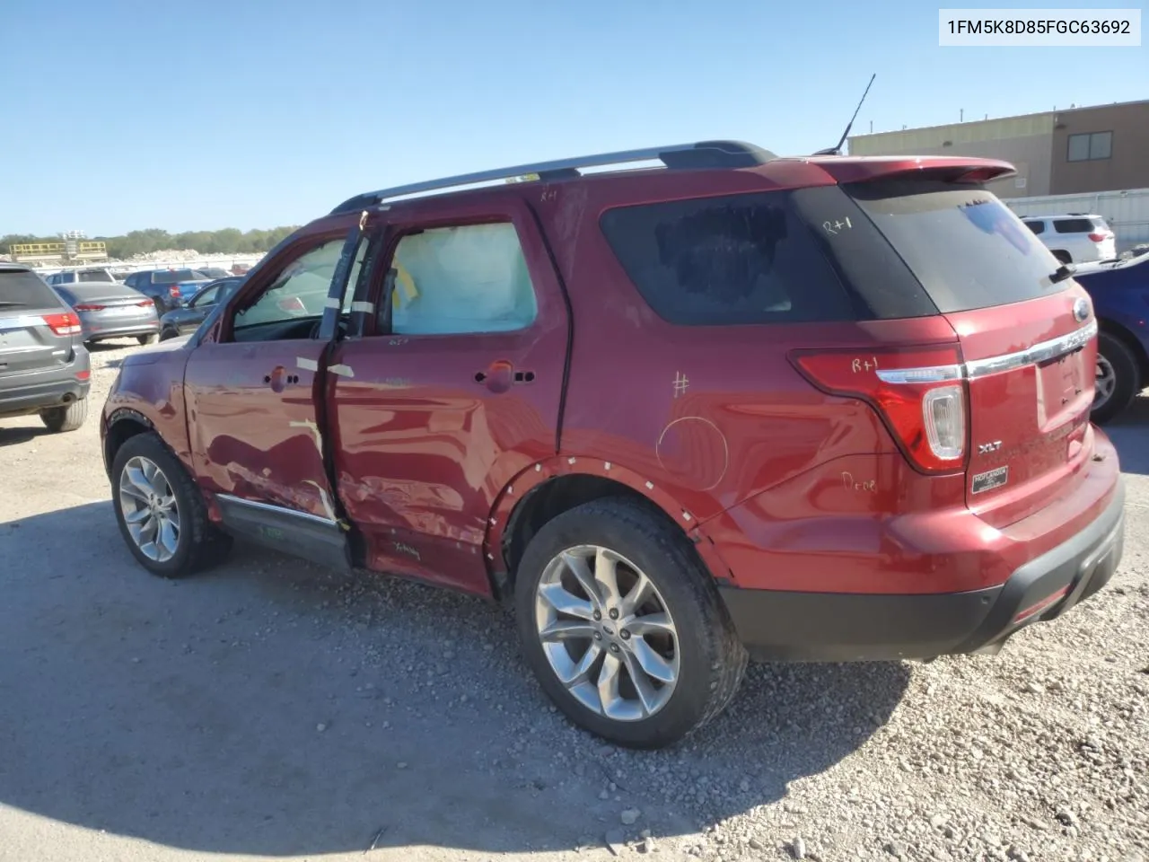 1FM5K8D85FGC63692 2015 Ford Explorer Xlt