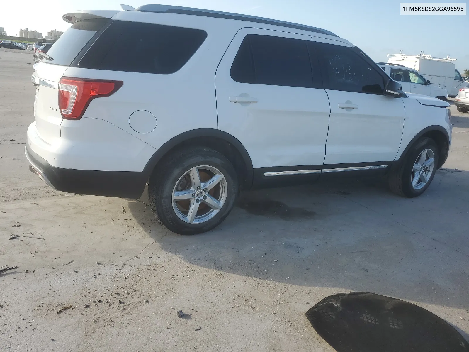 1FM5K8D82GGA96595 2016 Ford Explorer Xlt