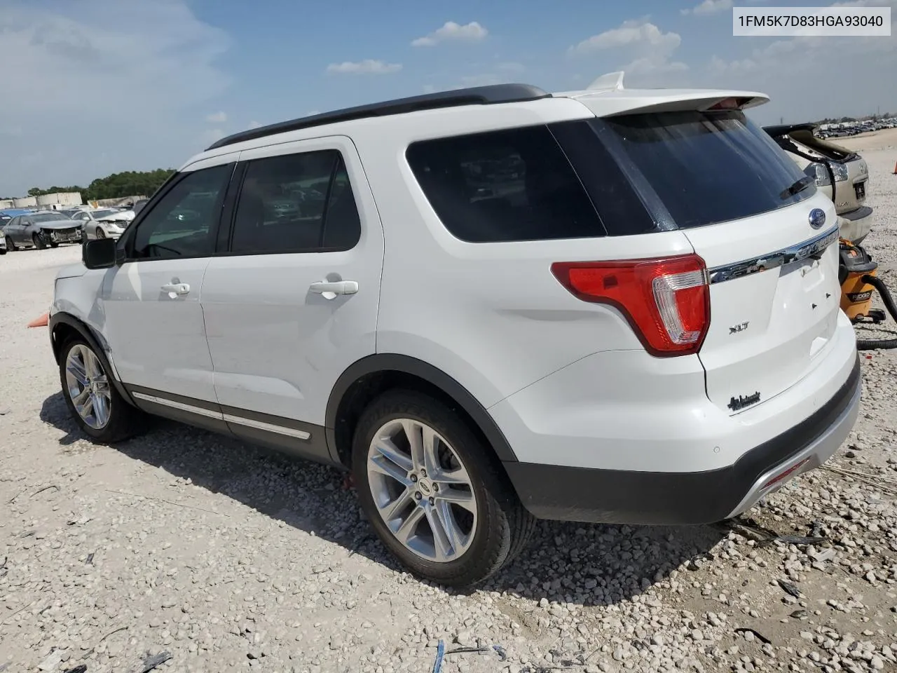 1FM5K7D83HGA93040 2017 Ford Explorer Xlt