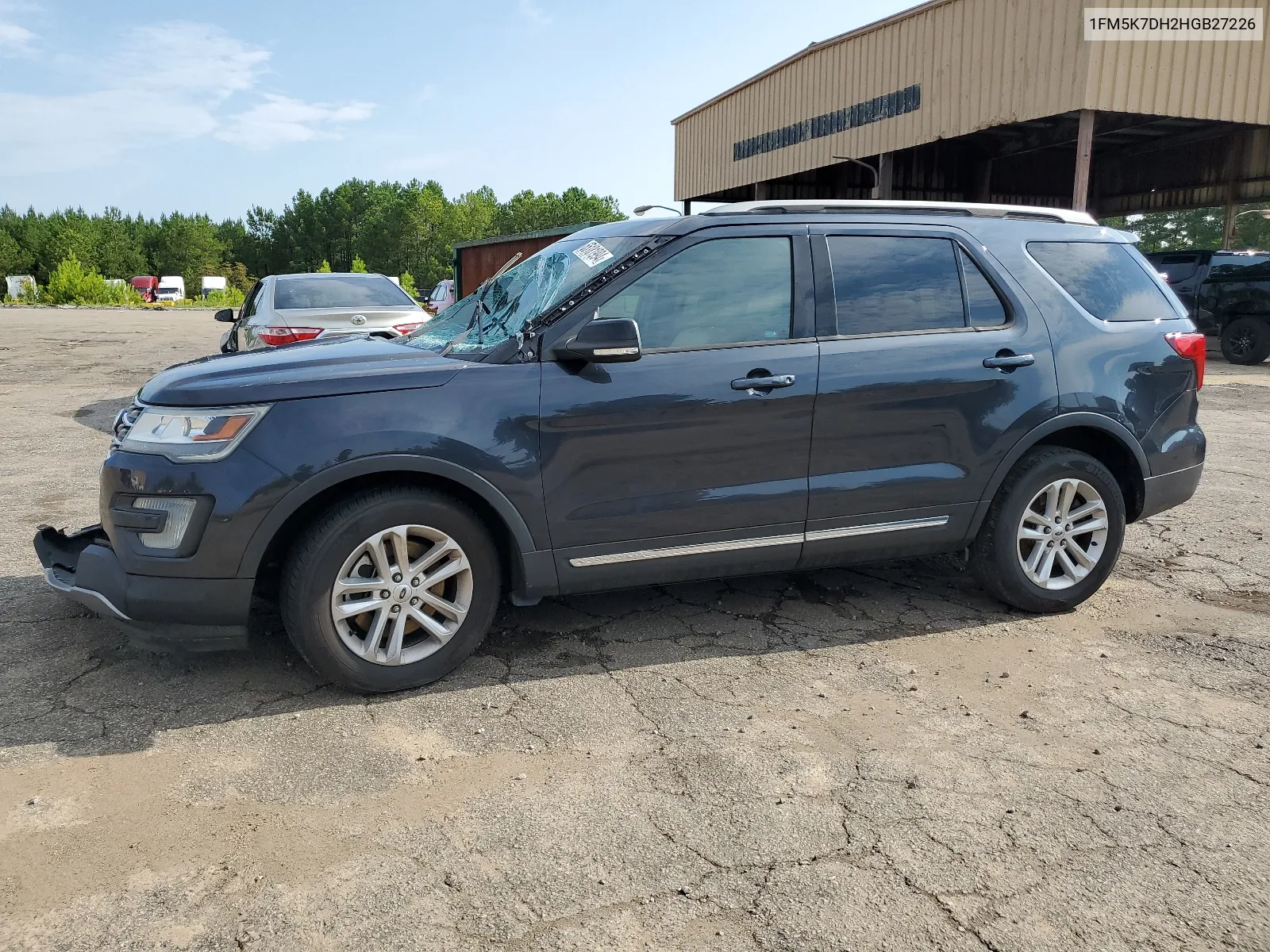 1FM5K7DH2HGB27226 2017 Ford Explorer Xlt