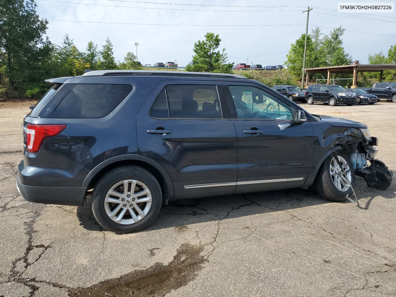 1FM5K7DH2HGB27226 2017 Ford Explorer Xlt