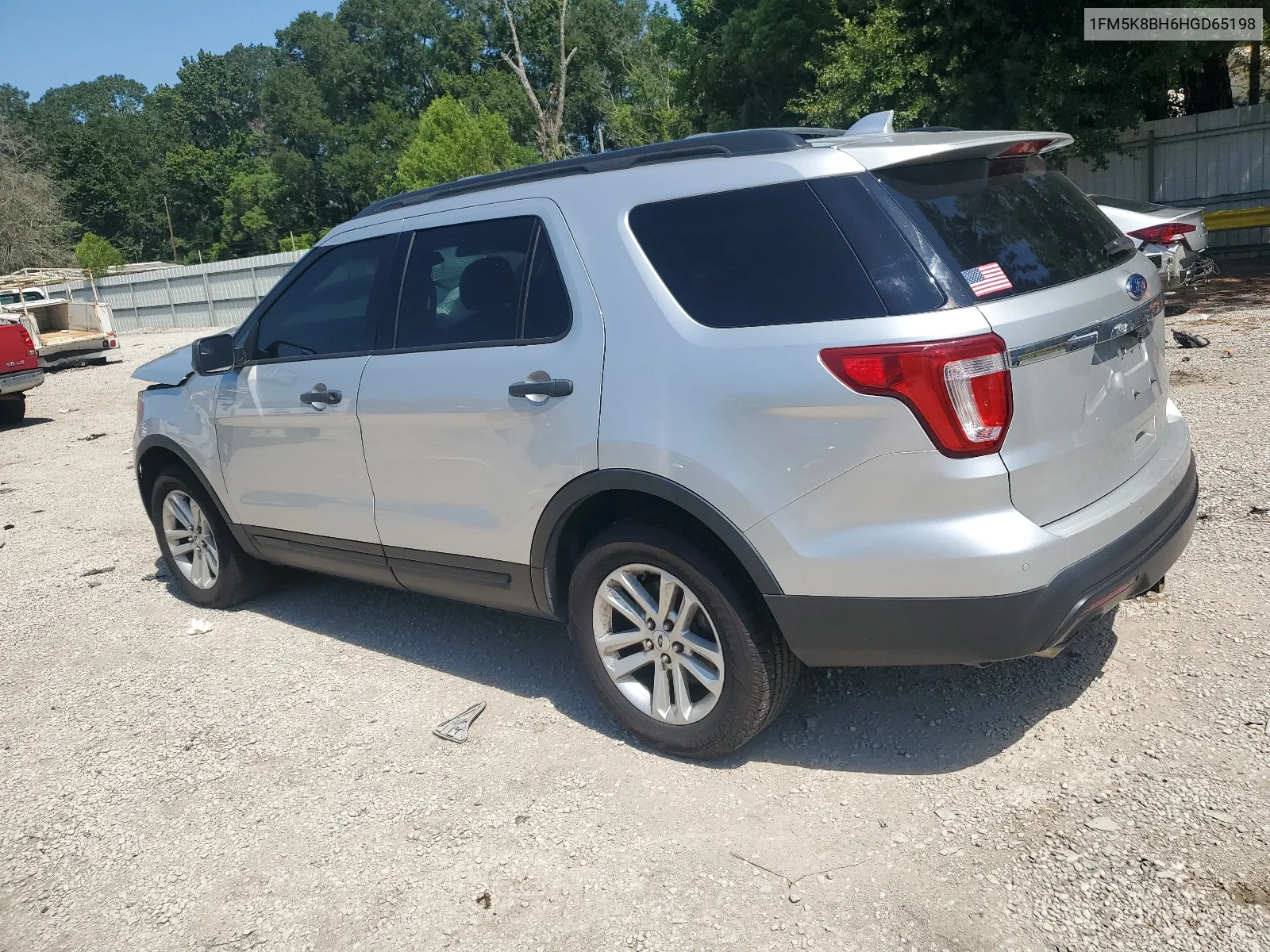 1FM5K8BH6HGD65198 2017 Ford Explorer