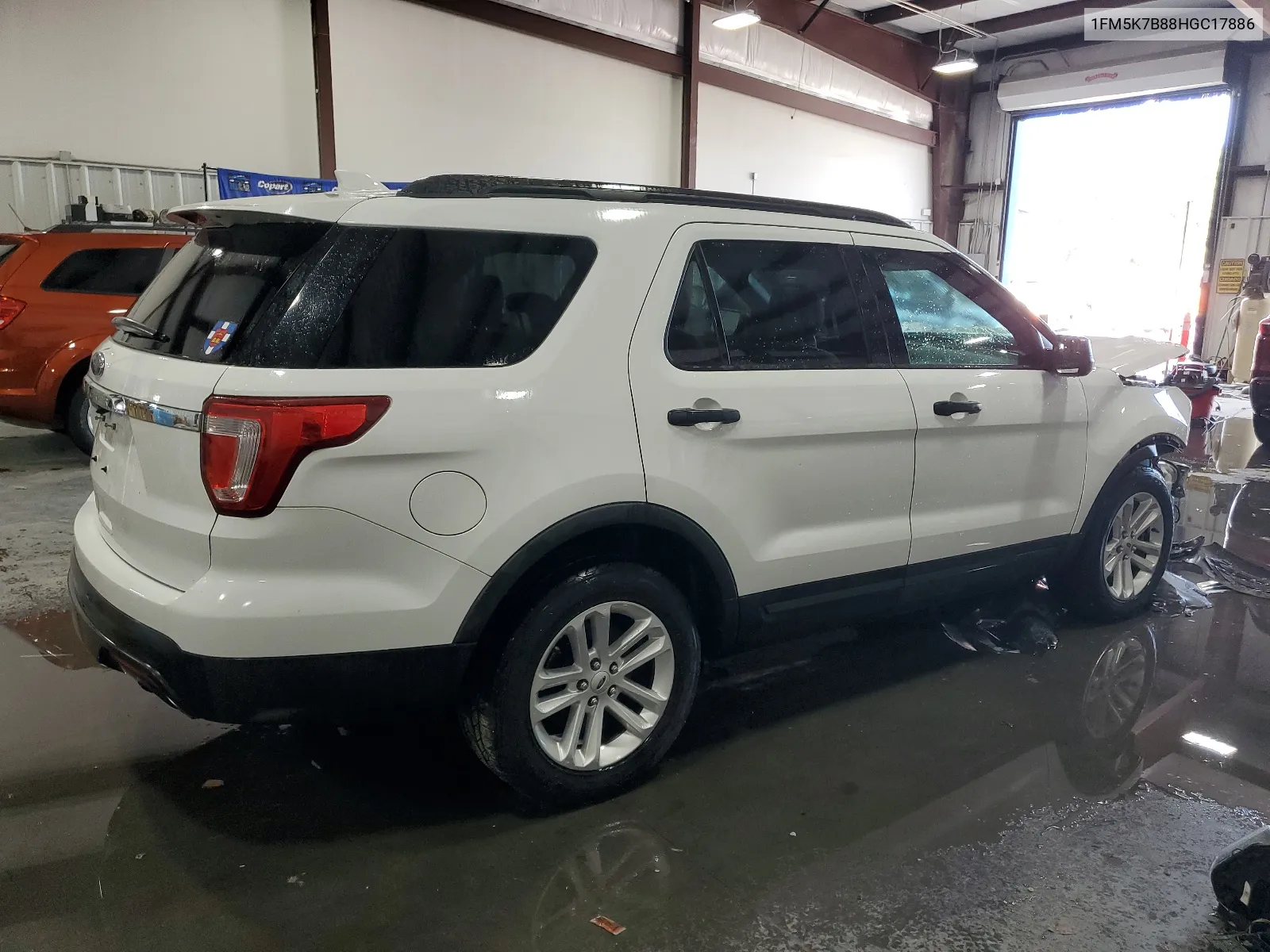 1FM5K7B88HGC17886 2017 Ford Explorer