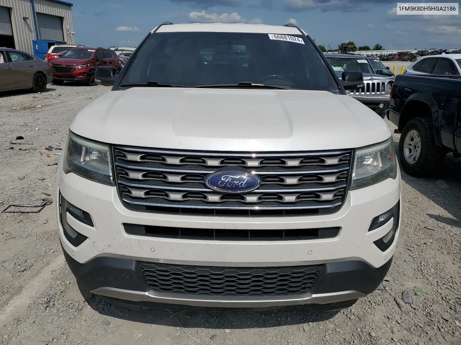 1FM5K8DH5HGA2186 2017 Ford Explorer Xlt