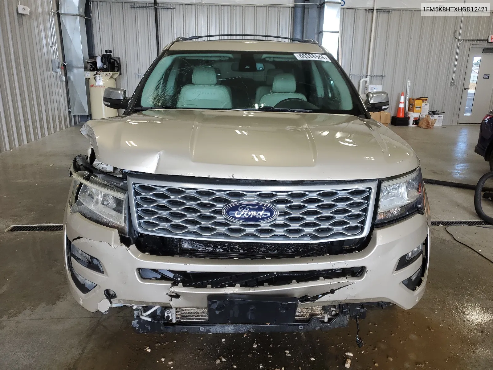 2017 Ford Explorer Platinum VIN: 1FM5K8HTXHGD12421 Lot: 66968664