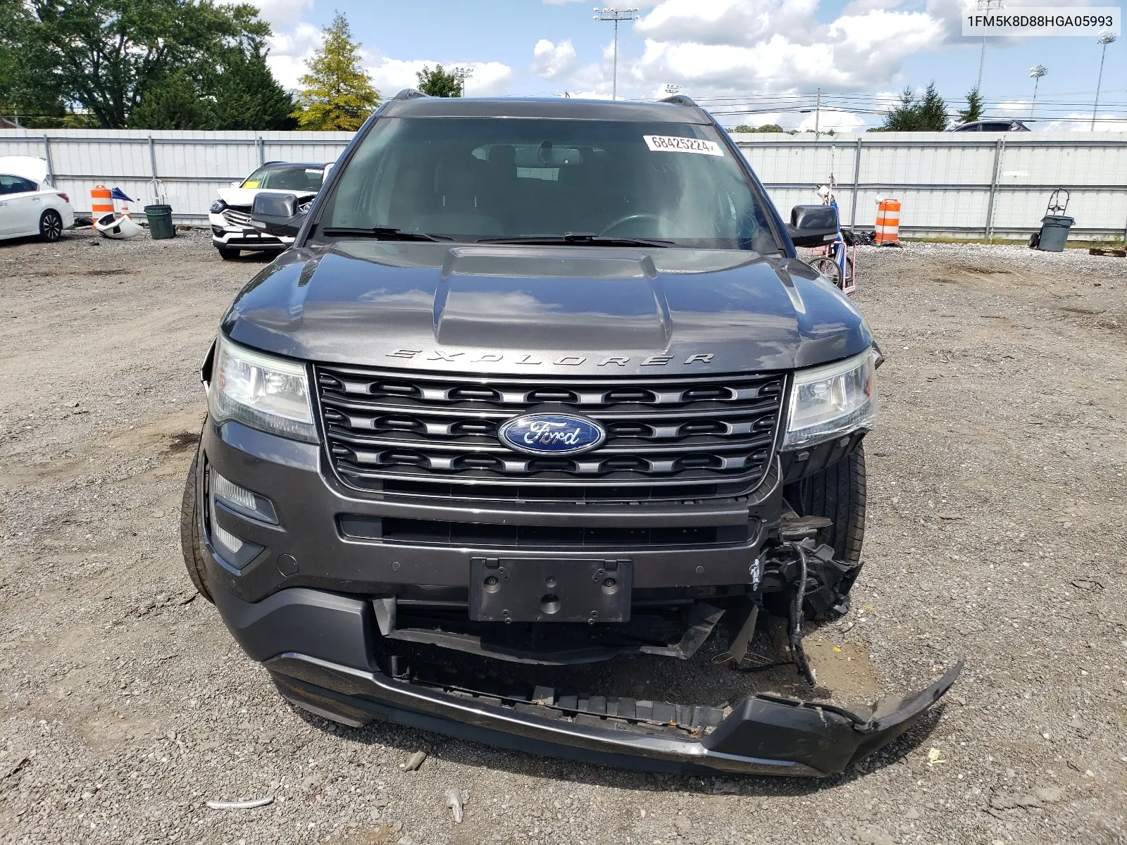 2017 Ford Explorer Xlt VIN: 1FM5K8D88HGA05993 Lot: 68425224