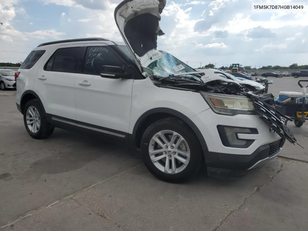 2017 Ford Explorer Xlt VIN: 1FM5K7D87HGB14049 Lot: 69138174