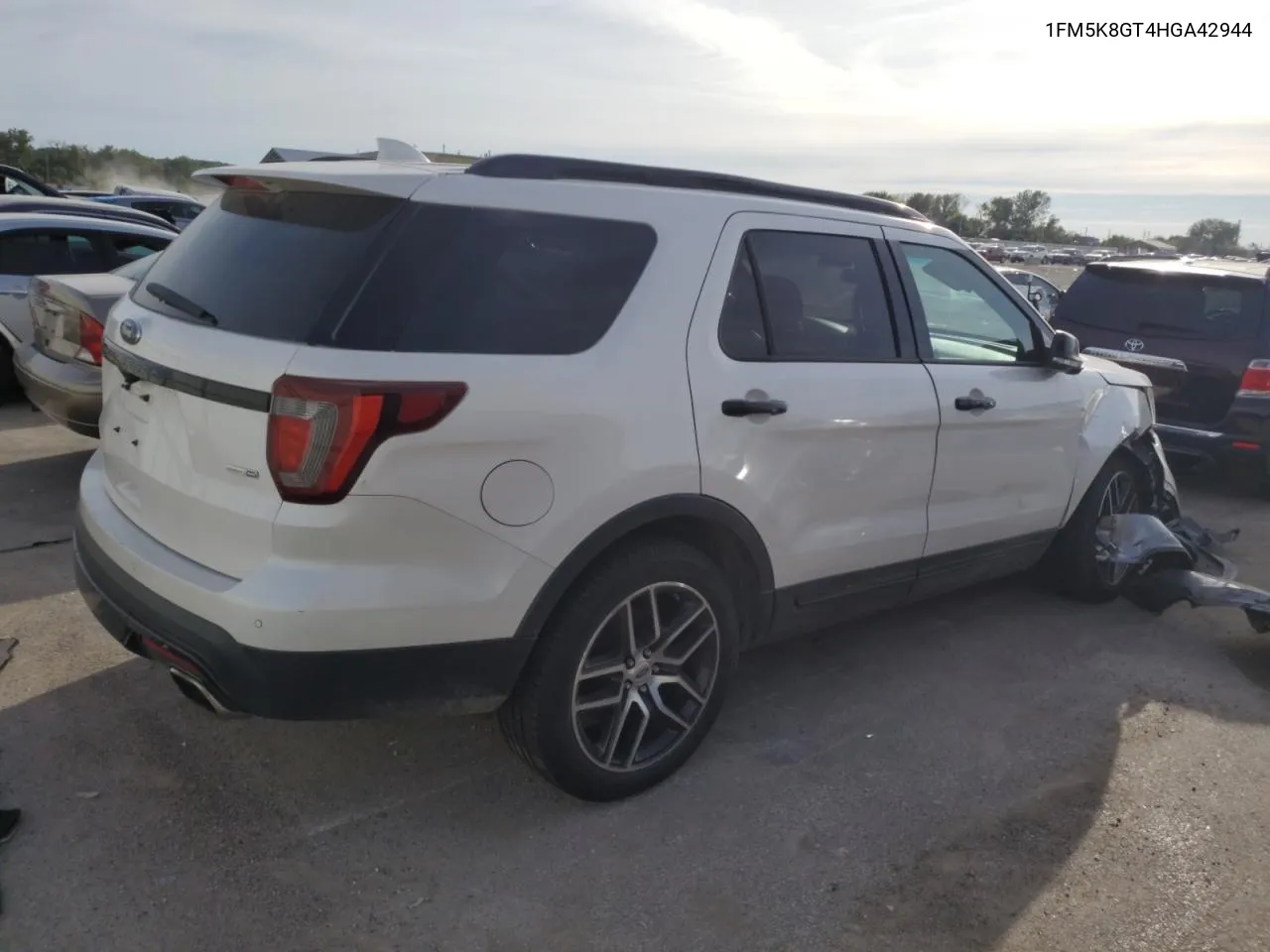 2017 Ford Explorer Sport VIN: 1FM5K8GT4HGA42944 Lot: 73249704