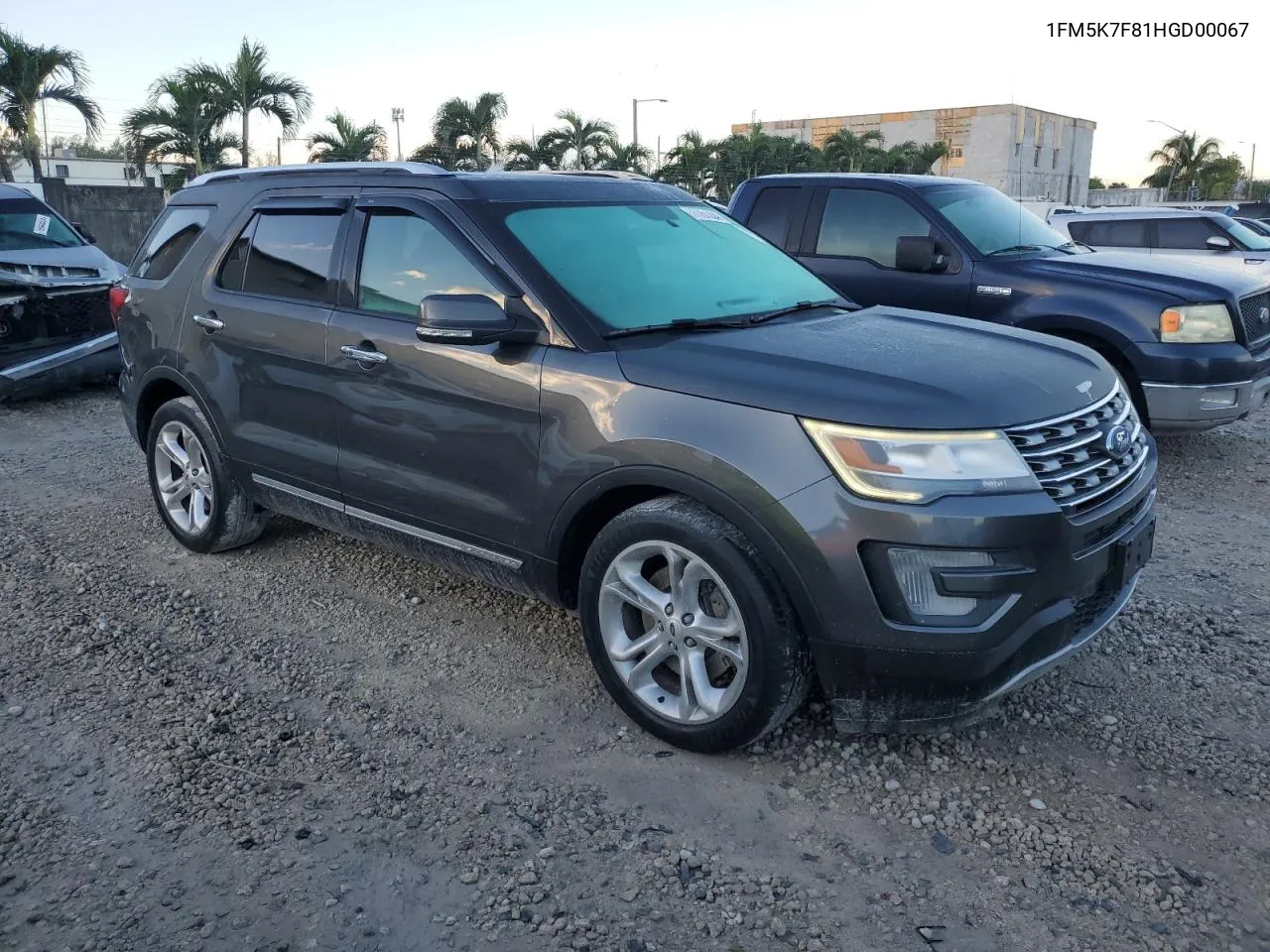 1FM5K7F81HGD00067 2017 Ford Explorer Limited