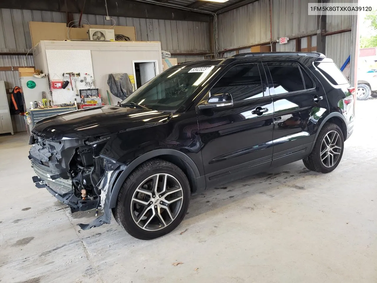 2019 Ford Explorer Sport VIN: 1FM5K8GTXKGA39120 Lot: 53423234