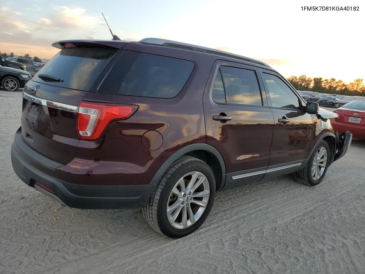 2019 Ford Explorer Xlt VIN: 1FM5K7D81KGA40182 Lot: 76398404